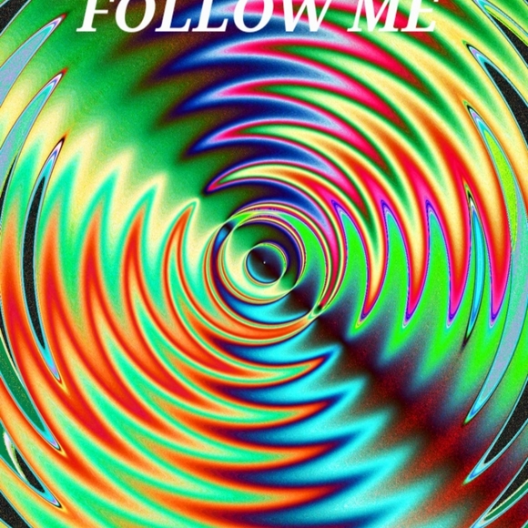 House of Lloyd Christmas Around the World Grannie Flo Bunnie - Picture 6 of 6